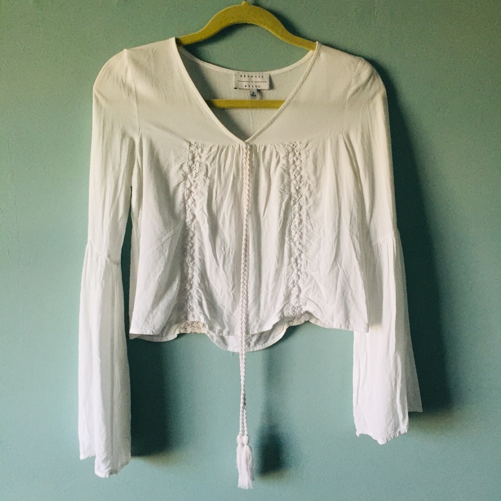 Kendall & Kylie White Peasant Top
